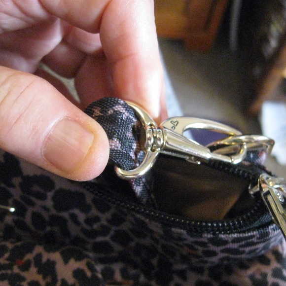 NEW TRAVELON LEOPARD DESIGN Shoulder Purse 12x8" - Picture 4 of 6